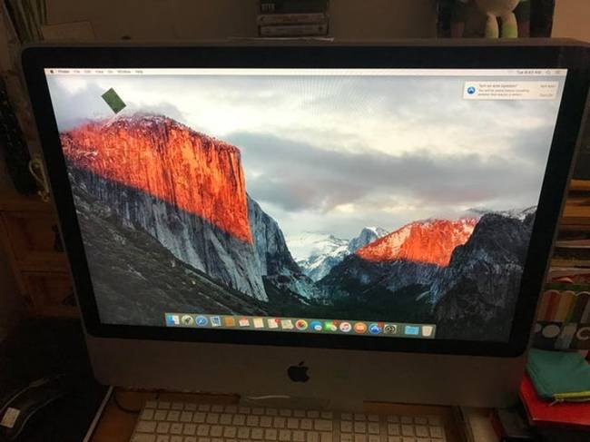 „Vettem egy régi iMac monitor-számítógépet 30 dollárért. Fogadok, hogy az eladó azt hitte, hogy ez csak egy monitor."