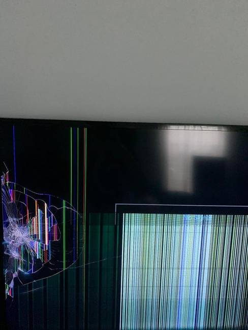 „Mondtam a testvéremnek, hogy ne dobálja a videojáték joystickot. 5 perc múlva csapódást hallottam."