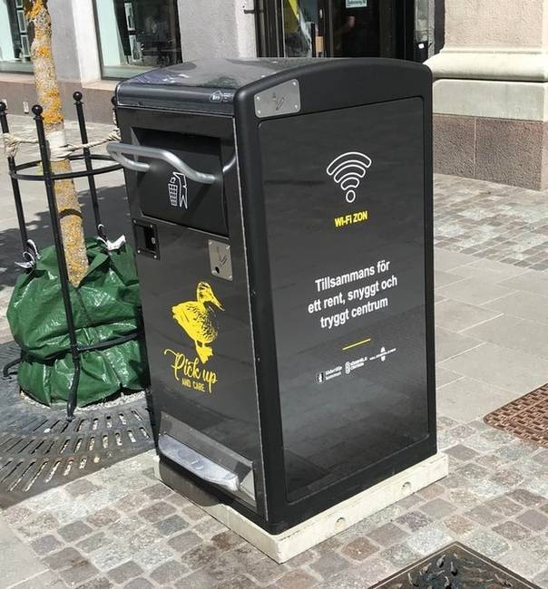 A kukák ingyenes Wi-Fi-t sugároznak - ilyen a modern civilizáció, bébi.