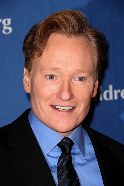 Conan O'Brien - történelem és irodalom szakon diplomázott, kitüntetéssel.