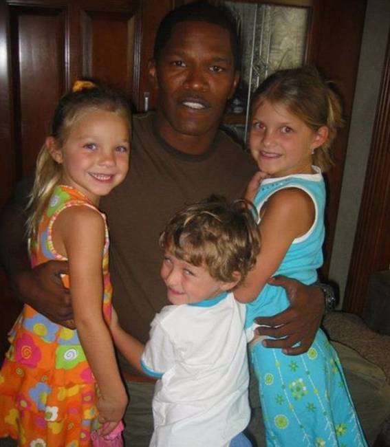 „Amikor a nagynéném randizott Jamie Fox-szal, mi csak 'Jamie-bácsinak' hívtuk őt."