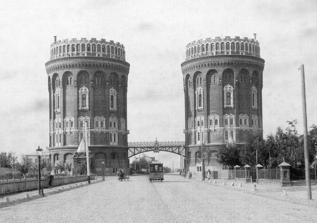 Krestovsky víztorony, Moszkva (1893-1940)