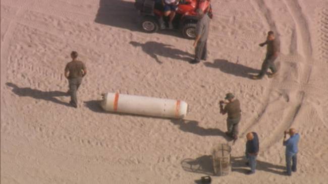 Az Egyesült Államok haditengerészetének kiképzéseihez használt bomba, melyet nagy valószínűséggel elveszíthettek, ugyanis a Miami egyik legnépszerűbb strandján vetette ki magából a víz.