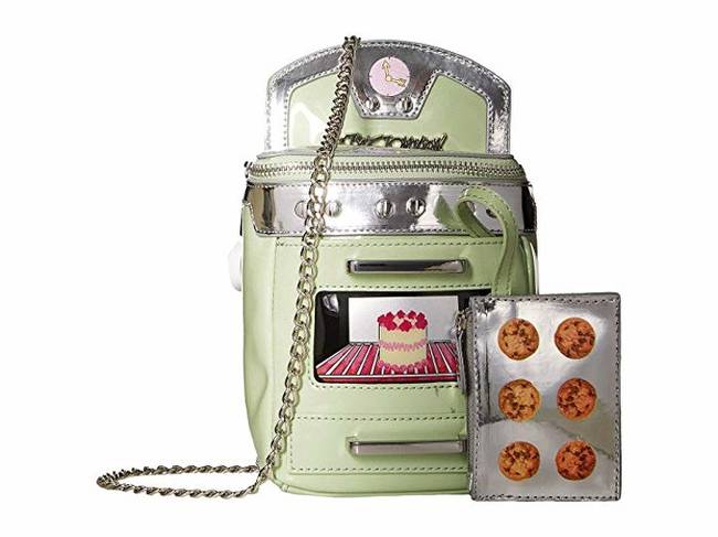 Betsey Johnson táska - 25.000 Ft