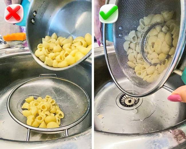 Kényelmesebb leönteni a vizet az edényből, mint szűrőbe önteni a tartalmát.