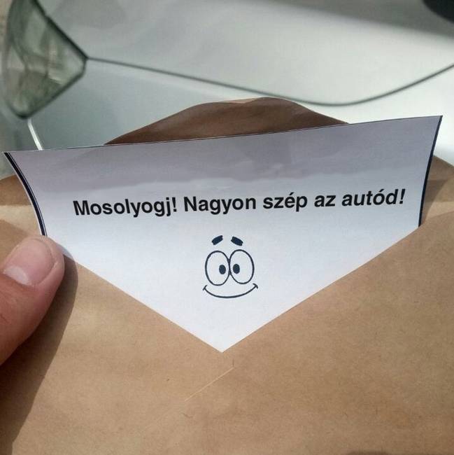 „Valaki ezt a borítékot hagyta a szélvédőmön."