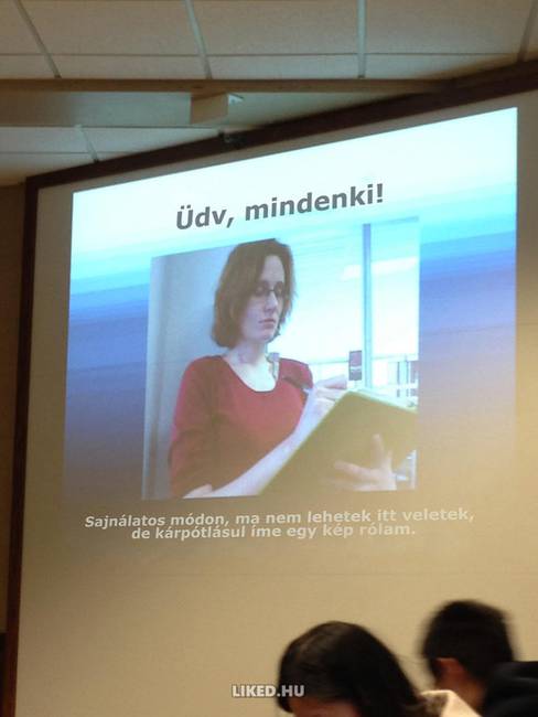 Csakhogy nehogy megfakuljon az emléke.