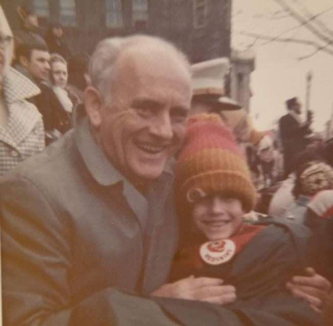 „Ez a kép 1973-ban készült, az akkor 45 éves apámmal. Mindig azt hitték róla, hogy a nagyapám."