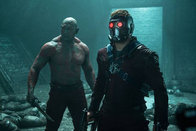 A galaxis őrzői című film forgatása után Chris Pratt ellopta a filmben hordott jelmezét, hogy beteg gyermekeket szórakoztathasson benne.