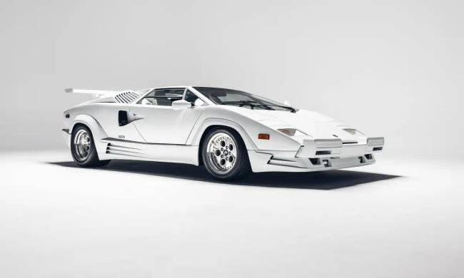 Érhet egy roncs Lamborghini Countach többet egy tökéletesnél?!