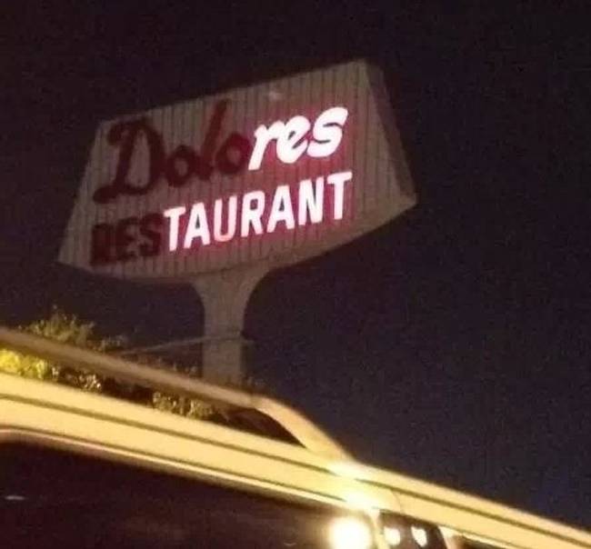 Legalább így is kiadta a "restaurant" szót.