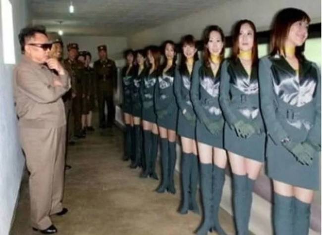 Mi az a „kippumjo” – egy 2000 nőből álló titkos állami dandár, akik Észak-Korea legfelsőbb tisztjeit szolgálják