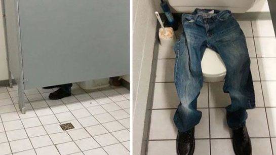 Gondolta, vicces lesz ha egy teljes napra blokkolja a munkahelyi WC-t. Szerintem a kollégái nem nevettek.