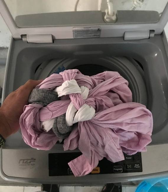 „A mosógépem úgy döntött, hogy ad egy kis extra elfoglaltságot."