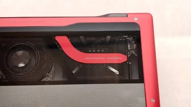 Limitált kiadású, méregdrága gamer laptopot dobott piacra a Ferrari és a HP