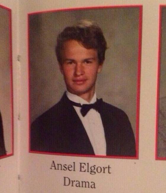 „Megtaláltam Ansel Elgort-ot az iskolám évkönyvében."