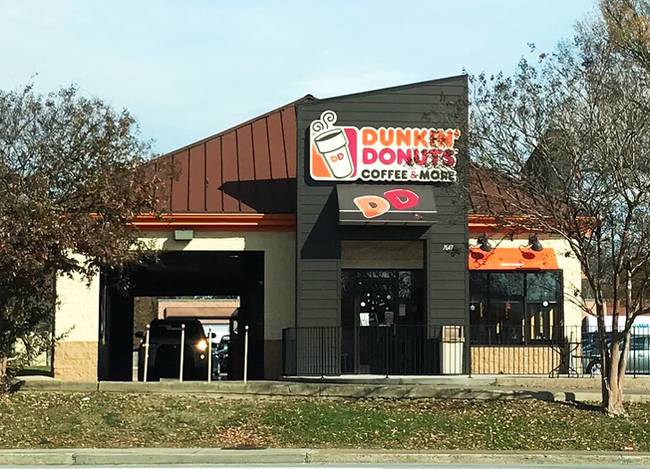 Ez a Dunkin' Donuts kávézó régen autómosó volt.