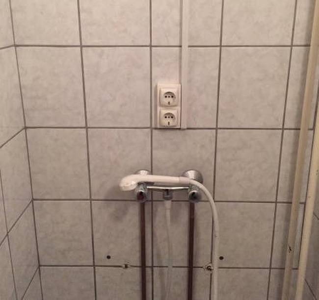 Zuhanyzó azoknak, akik nem vetik meg a veszélyt.