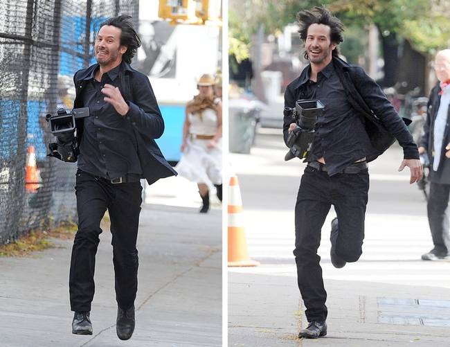 Keanu Reeves ellopott egy kamerát forgatás közben.