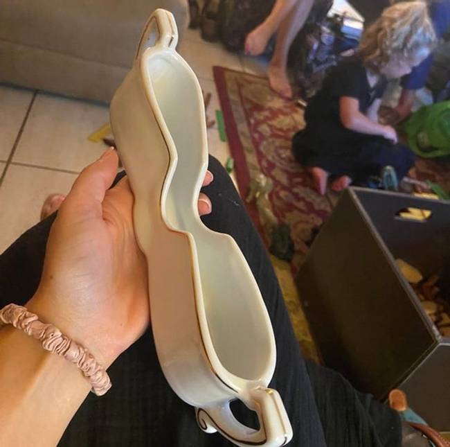„Ma találtam ezt a titokzatos porceláneszközt."