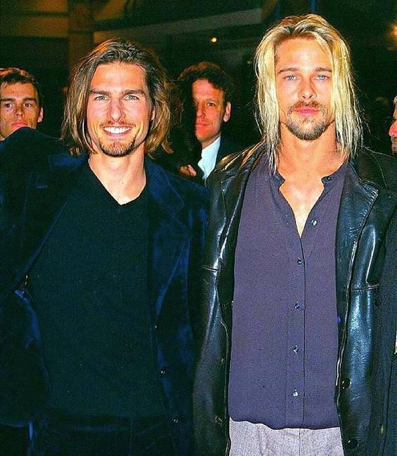 Tom Cruise és Brad Pitt az 1994-es "Interjú a vámpírral" című film premierjén.