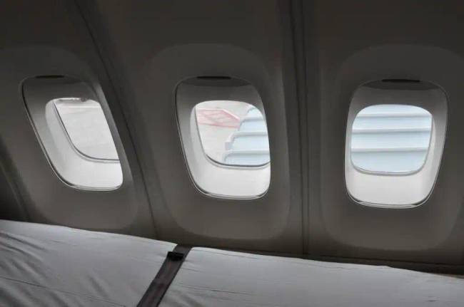 Miért van púp a Boeing 747-es repülőgépen? Hogyan jelent meg és mi a funkciója?