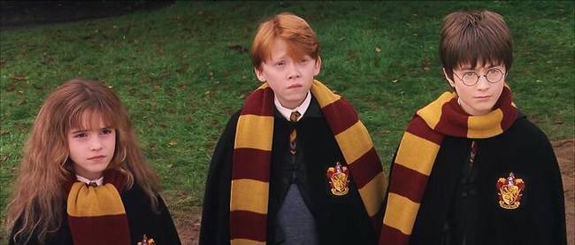 Az, ahogyan Hermione, Ron és Harry viseli a sálját, tökéletesen jellemzi a személyiségüket.