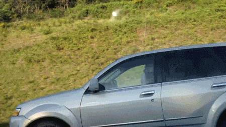 Hajvasalás, 90 km/h-ás sebességnél, munkába menet.