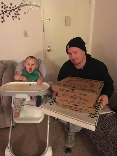 „A gyermekem 20 ezer forint értékben rendelt pizzát egy telefonos alkalmazással, amikor odaadtam neki a mobilomat játszani...”