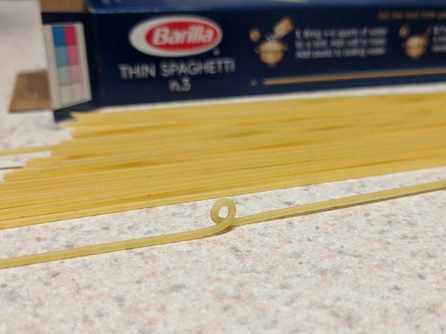 „Találtam egy hurkot a spagettimben."