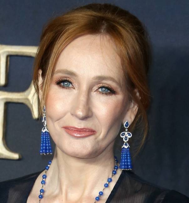 J. K. Rowling nem volt munkanélküli, amikor a Harry Potter könyveket írta.