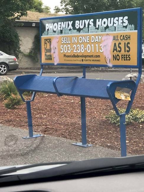 Az Egyesült Államokban lévő Portlandben ilyen padok vannak.