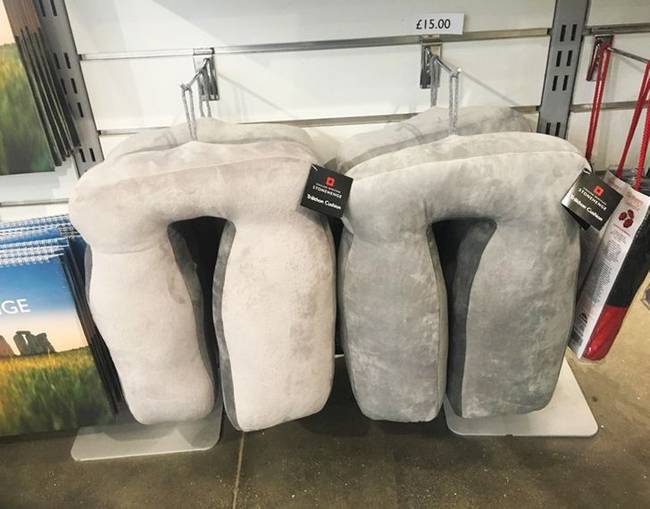 Stonehenge-alakú utazópárnák.