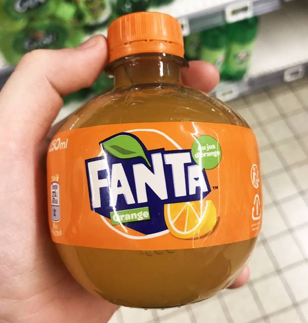 Gömb alakú Fantás üveg. (250 ml)