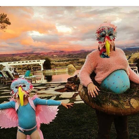 Pink és lánya, Halloweenkor.