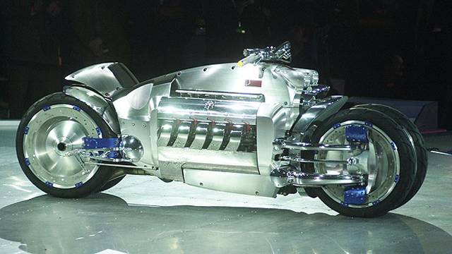 Legdrágább motor: Dodge Tomahawk V10 Superbike