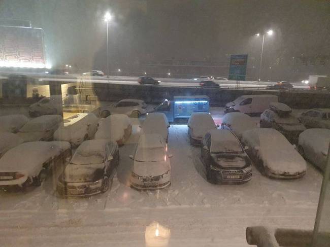 Svédországban egész évben jár a fagylaltos kocsi.