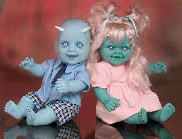 Zombibabák.