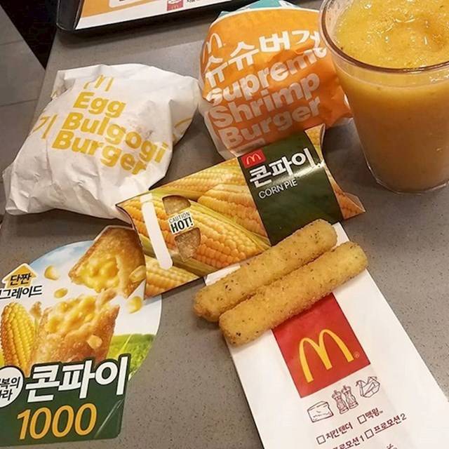 A koreai Mekiben többek között garnélás hamburgert, tojást és kukoricás pitét is kérhetünk.