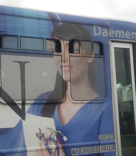„4 utcán át futottam ezután a busz után, hogy le tudjam fotózni."
