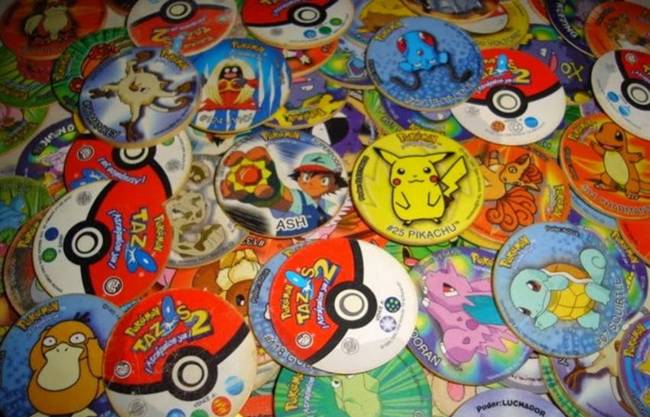 Minden egyes chipset annak reményében bontottunk ki, hogy talán egy új, ritka Pokémon tazo lapul majd a mélyén.