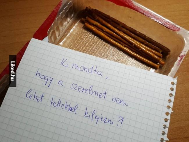 Ez az igaz szerelem, amikor meghagyod a nasid végét a kedvesednek…❤