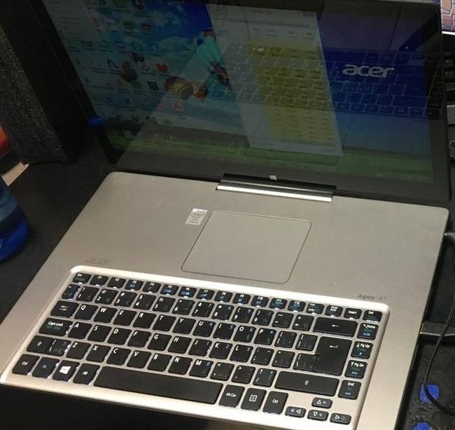 Valaki úgy döntött, hogy drasztikusan megváltoztatja a számítógépes technológia világát.