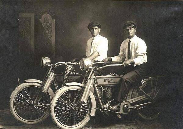 William Harley és Arthur Davidson, 1914.