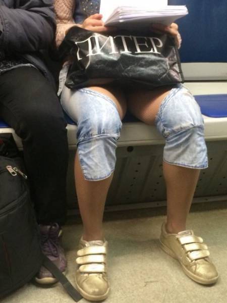 20 abszurd utcai viselet, ami láttán nem tudjuk, hogy sírjunk vagy nevessünk