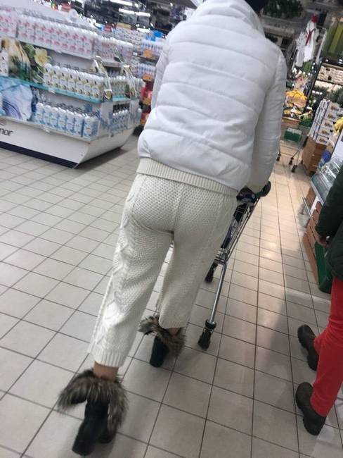 20 abszurd utcai viselet, ami láttán nem tudjuk, hogy sírjunk vagy nevessünk