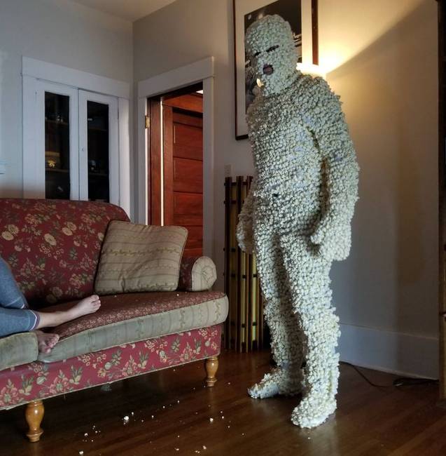 „Készítettem egy popcorn-jelmezt halloweenre."