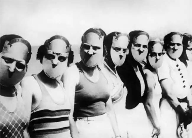 A legszebb szemek versenyén a résztvevők arcának többi részét maszkkal takarták el. (1930)