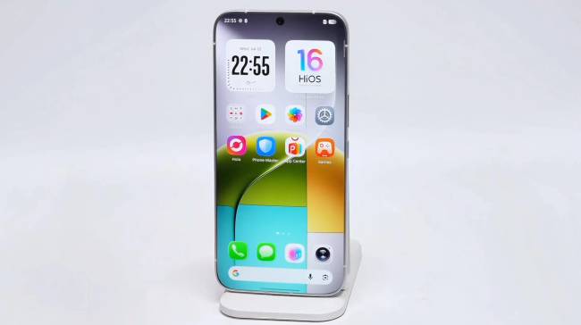 A Tecno koncepciója előbb mutathat teljesen keret nélküli kijelzőt, mint az Apple