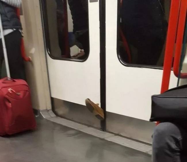 Úgy látszik, valakinek a szokottnál is szarabbul indult a napja.